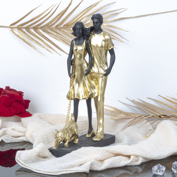Paarfigur mit Hund aus Kunststein Dekofigur – Exklusive Skulptur Höhe 29,5 cm Breite 19,5 cm