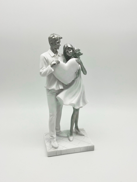 Moderne Skulptur 'Paar mit Herz' 25 cm Deko Liebespaar weiß silber Hochzeit Dekoobjekt