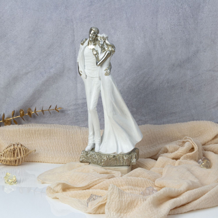 Exklusives Paar in Silber und Weiß – Elegante Deko-Figuren aus Kunststein Höhe 27 cm, Breite 12 cm