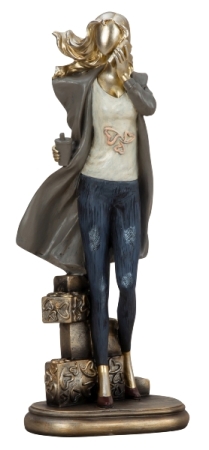 Moderne Frau aus Kunststein – Exklusive Dekofigur im Stilvollem Design Höhe 30 cm Breite 12 cm