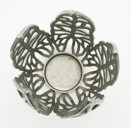 '"Moderner Kerzenhalter ''Blumen'' 23 cm x 18 cm Alu Silber Kerzen bis D: 10,5 cm"'